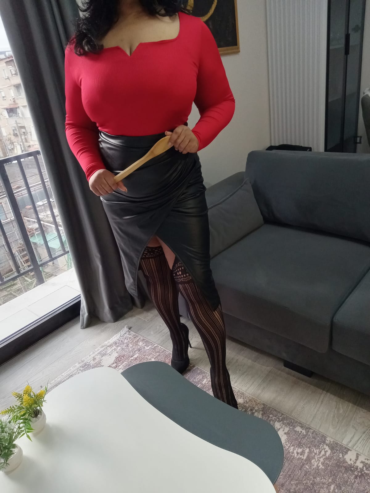 Busty ebony companion Mayfair selfie